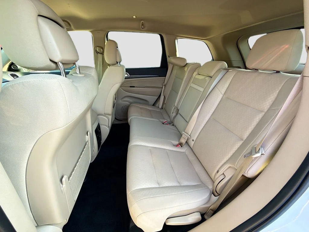 Used 2022 Bright White Clearcoat Jeep Laredo E image 23