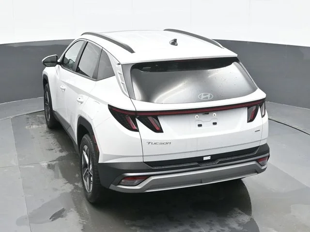 New 2026 White Hyundai SEL Premium image 10