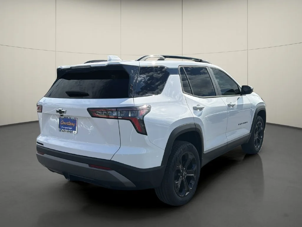 New 2027 Summit White Chevrolet LT image 7