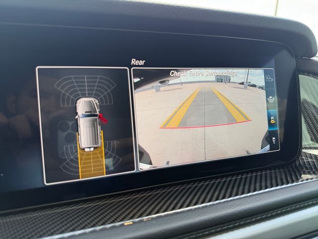 Used 2022 Gray Mercedes-Benz G 550 image 21