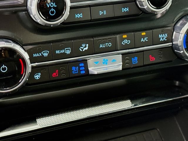 Used 2025 White Ford Platinum image 21