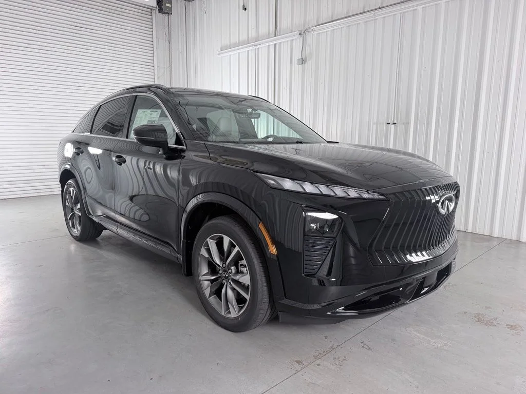 New 2027 BLACK OBSIDIAN INFINITI Luxe AWD image 4