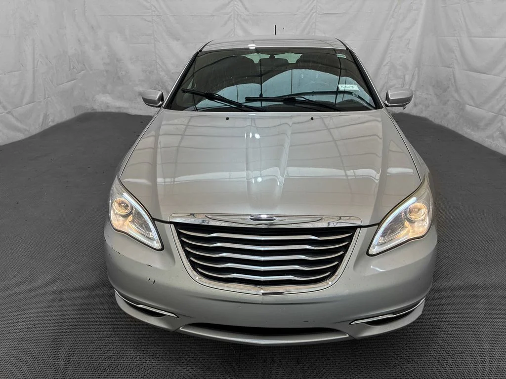 Used 2012 Chrysler 200 Touring with VIN 1C3CCBBB8CN206239 for sale in Ypsilanti, MI