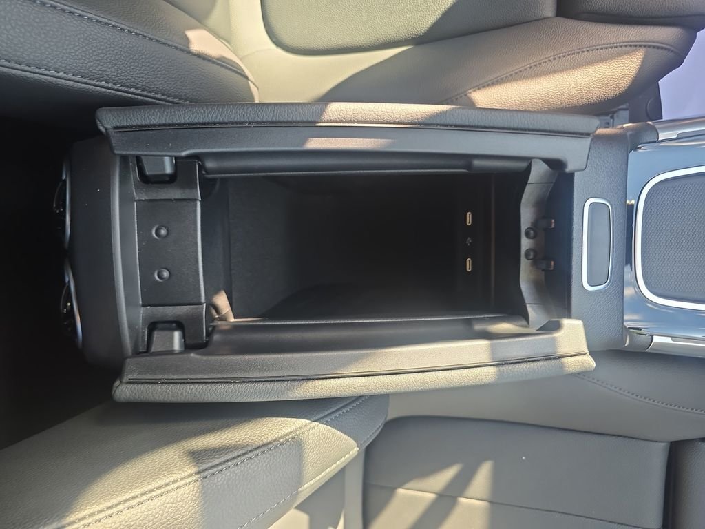 Used 2026 Silver Mercedes-Benz GLA 250 image 25