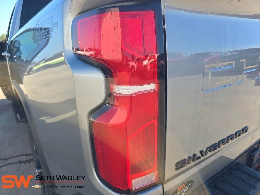 Used 2025 Sterling Gray Metallic Chevrolet LT image 35