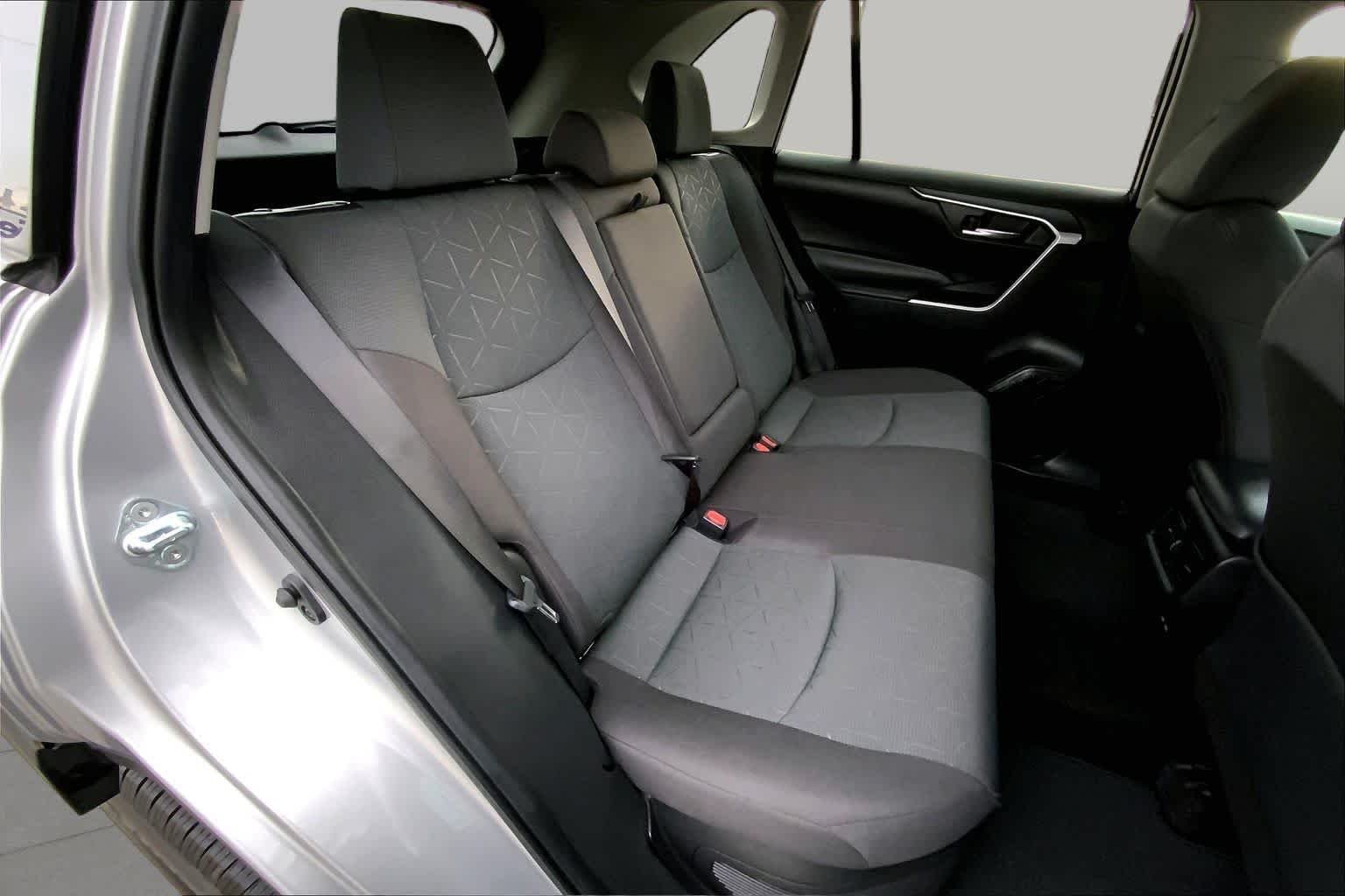 Used 2024 Silver Sky Metallic Toyota Hybrid XLE image 39