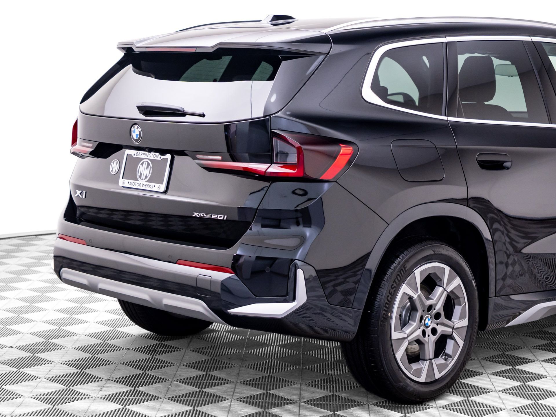 New 2027 Jet Black BMW xDrive28i image 35