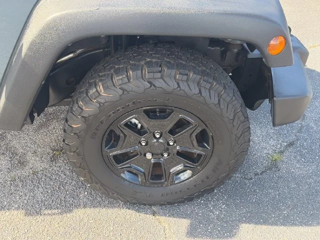 New 2015 Gray Jeep Sport image 11