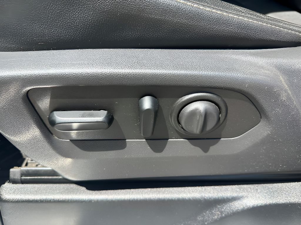 Used 2020 Summit White Chevrolet LT Trail Boss image 22