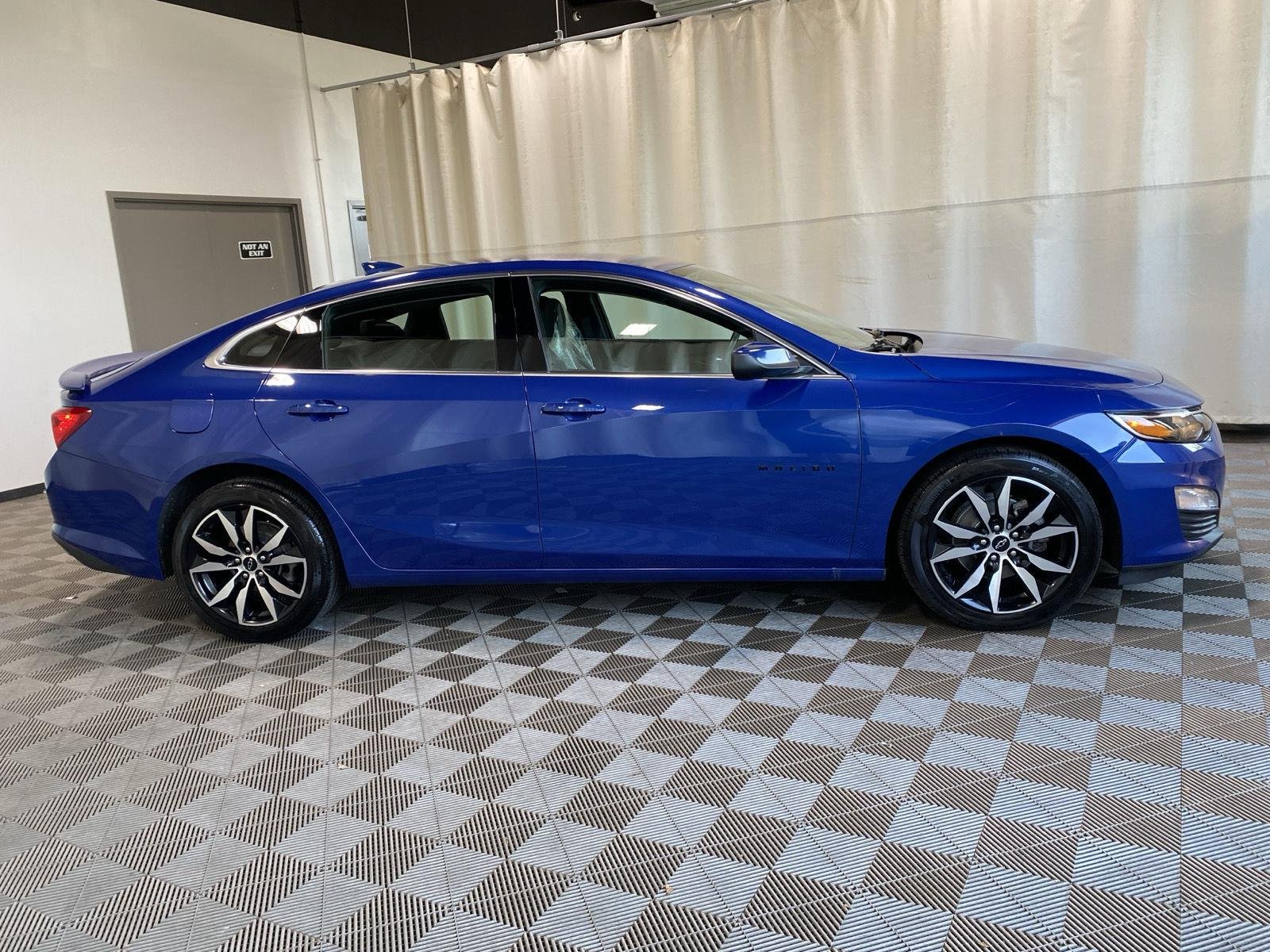Used 2023 Riverside Blue Metallic Chevrolet RS image 9