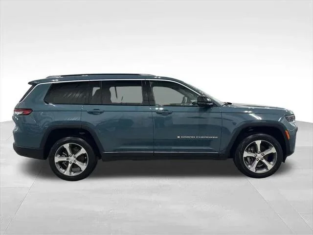 New 2026 Steel Blue Exterior Paint Jeep Limited image 8