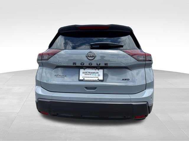 New 2026 Boulder Gray Pearl Nissan Dark Armor™ image 4