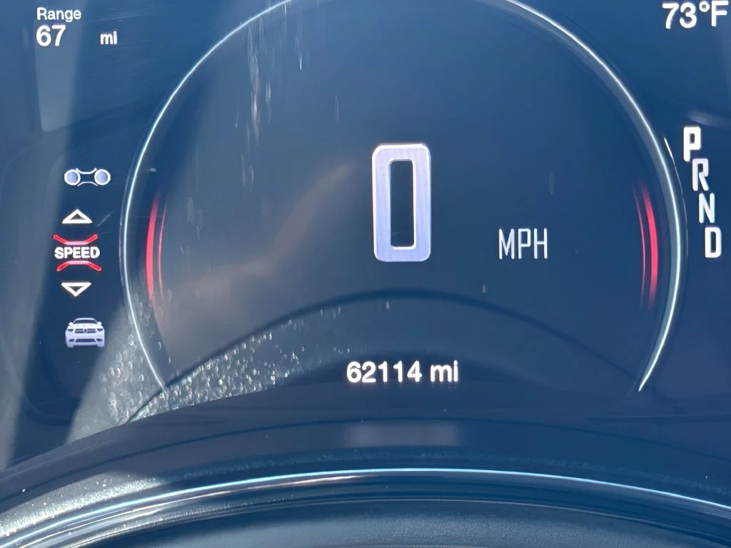 Used 2022 White Dodge SXT image 21