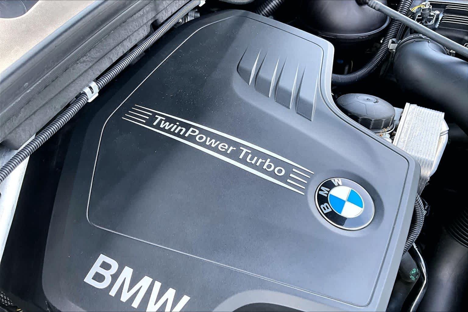 Used 2017 Jet Black BMW sDrive28i image 32