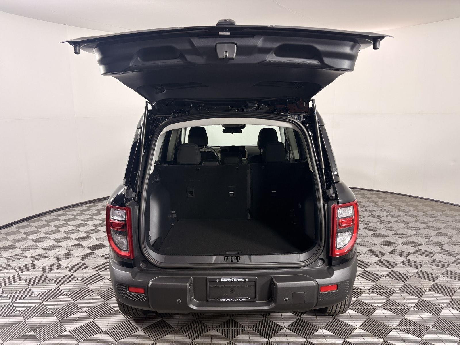 Used 2025 Shadow Black Ford Big Bend image 6