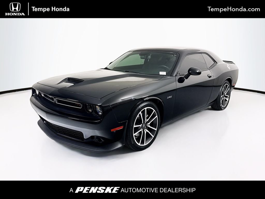 2023 Dodge Challenger R/T's photo