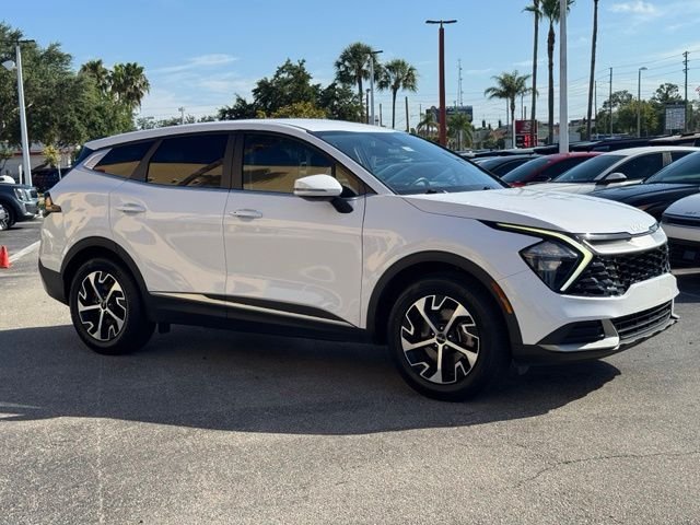 Used 2023 White Kia EX image 7