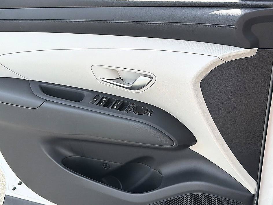 New 2026 Serenity White Pearl Hyundai SEL Plus FWD image 15