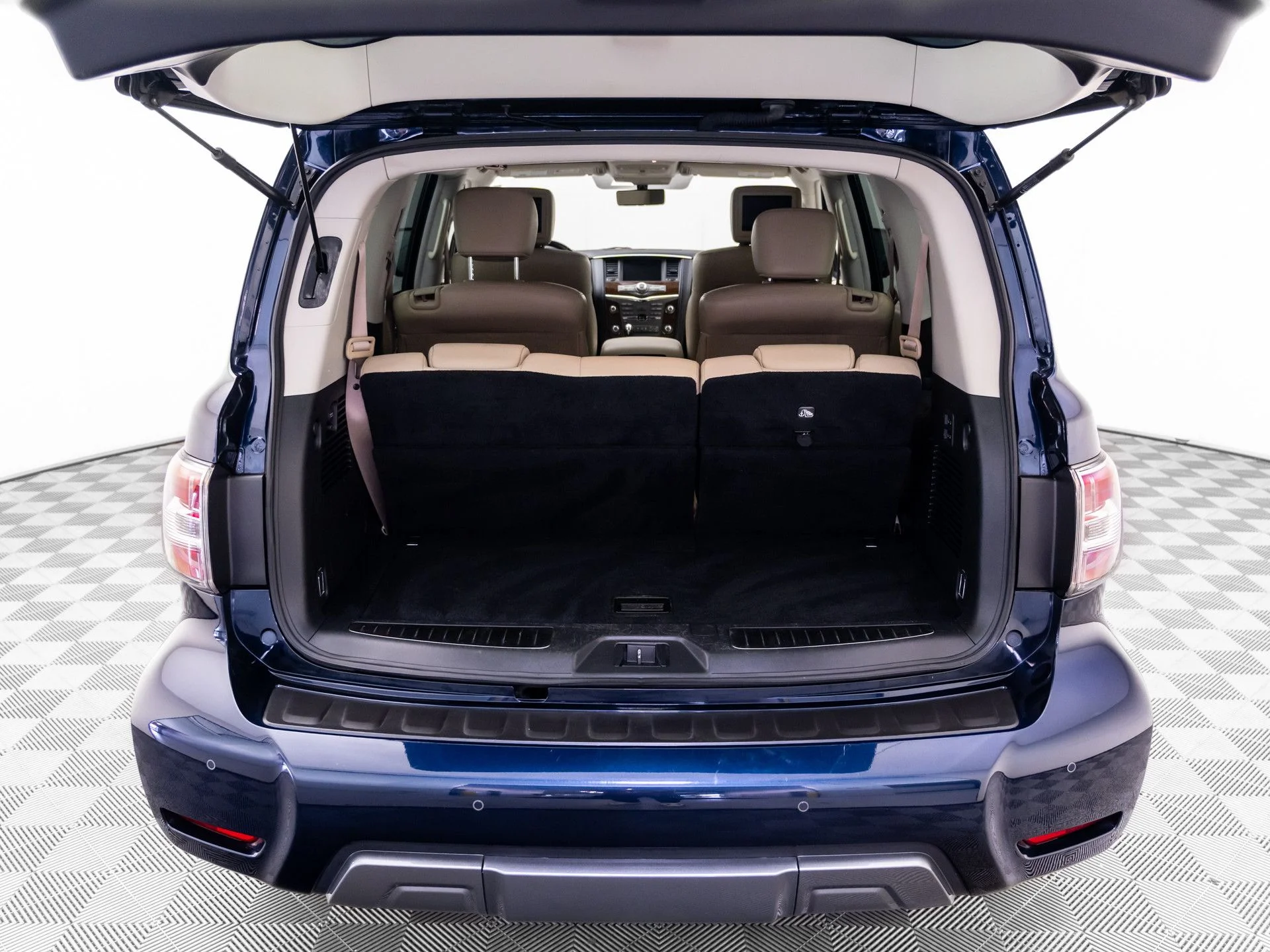 Used 2019 Blue Nissan Platinum image 33