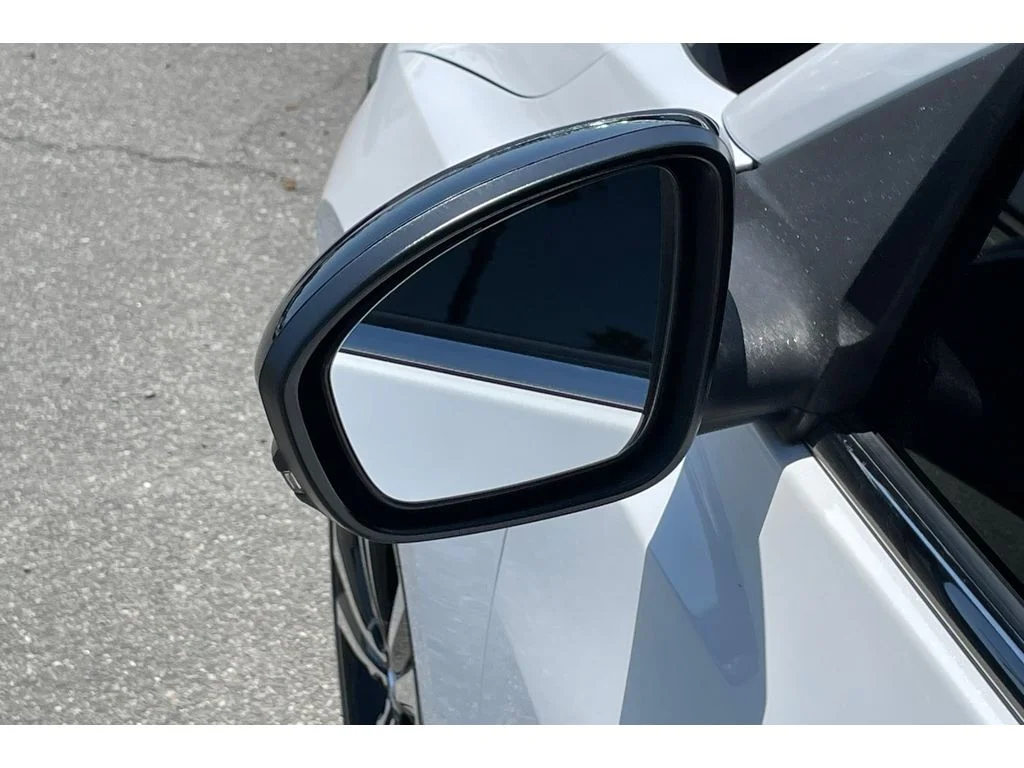 Used 2022 Aspen White TriCoat Pearl Nissan SR image 46