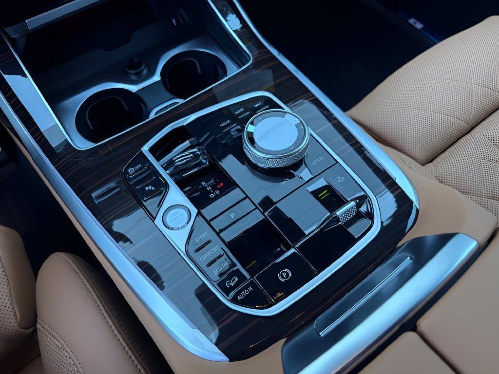 New 2027 Mineral White Metallic BMW xDrive40i image 20