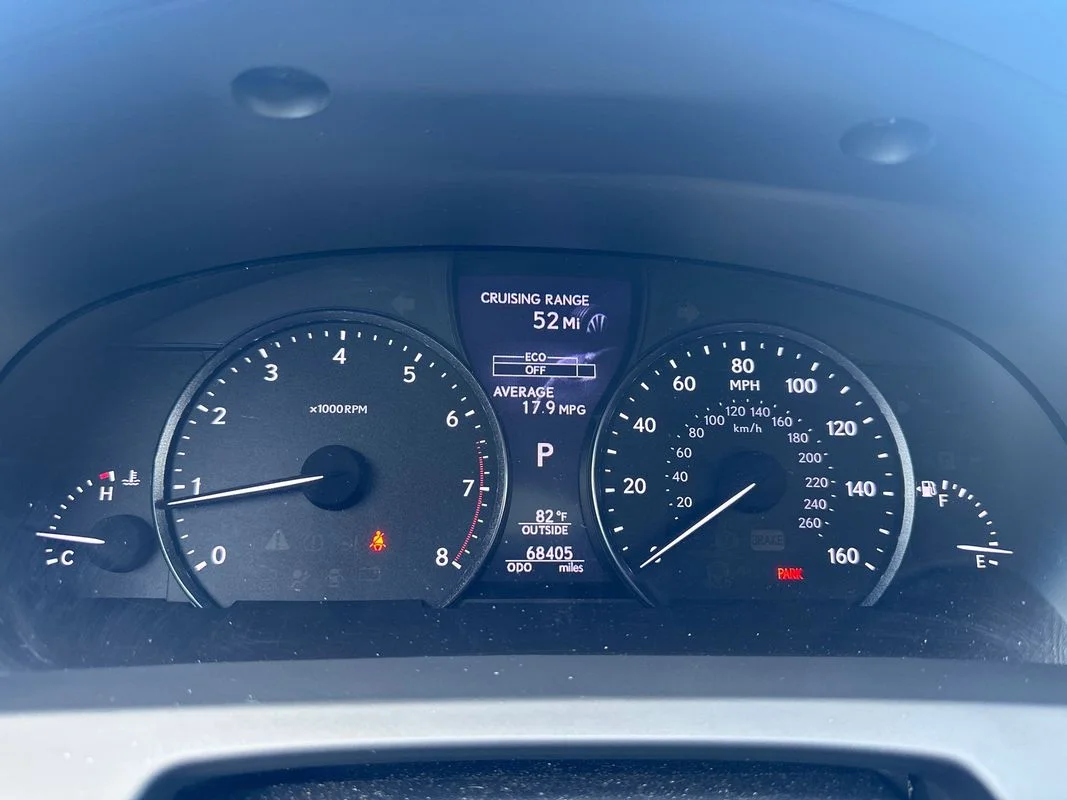 Used 2014  Lexus  image 18