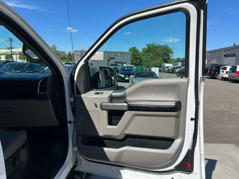 Used 2015 White Ford XLT Pickup 4D 6 1/2 ft image 16