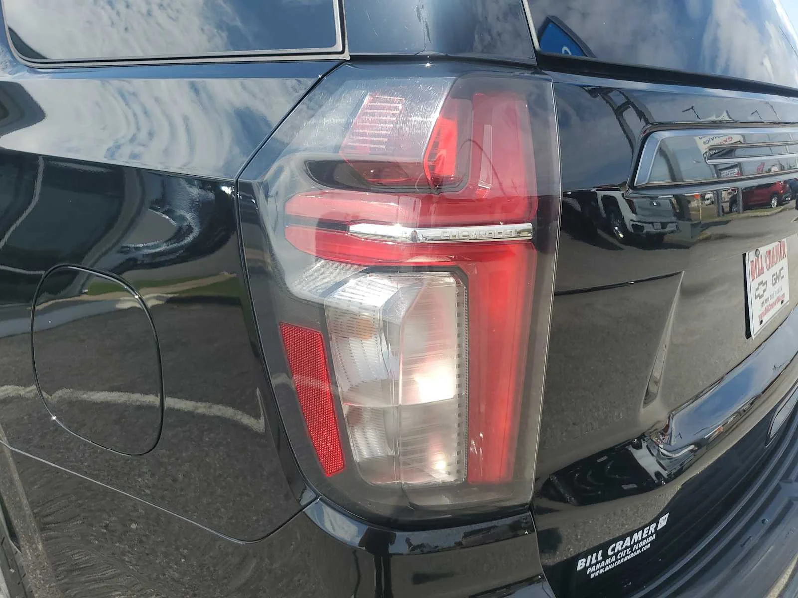 Used 2022 BLACK Chevrolet Z71 image 4