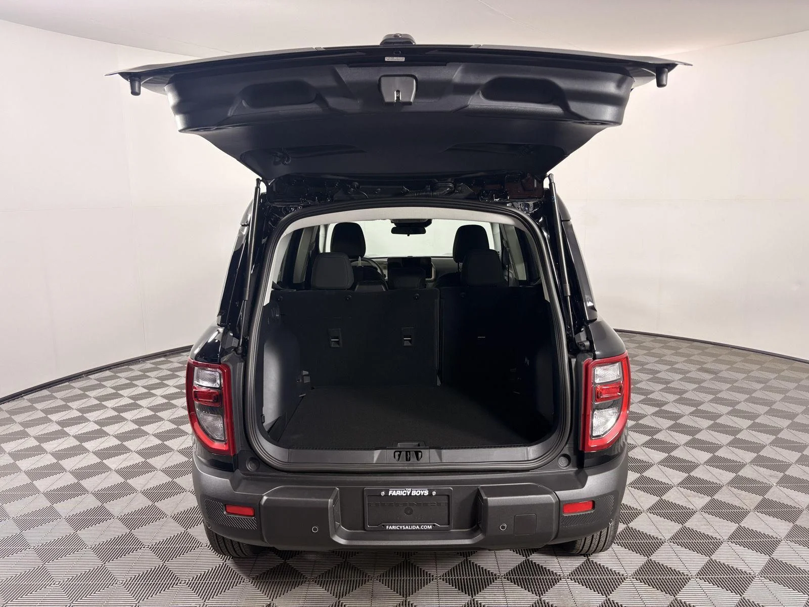 Used 2025 Shadow Black Ford Big Bend image 6
