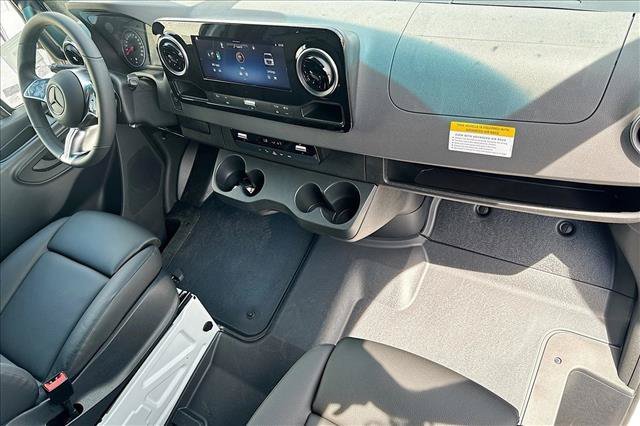 New 2026 Arctic White Mercedes-Benz  image 50