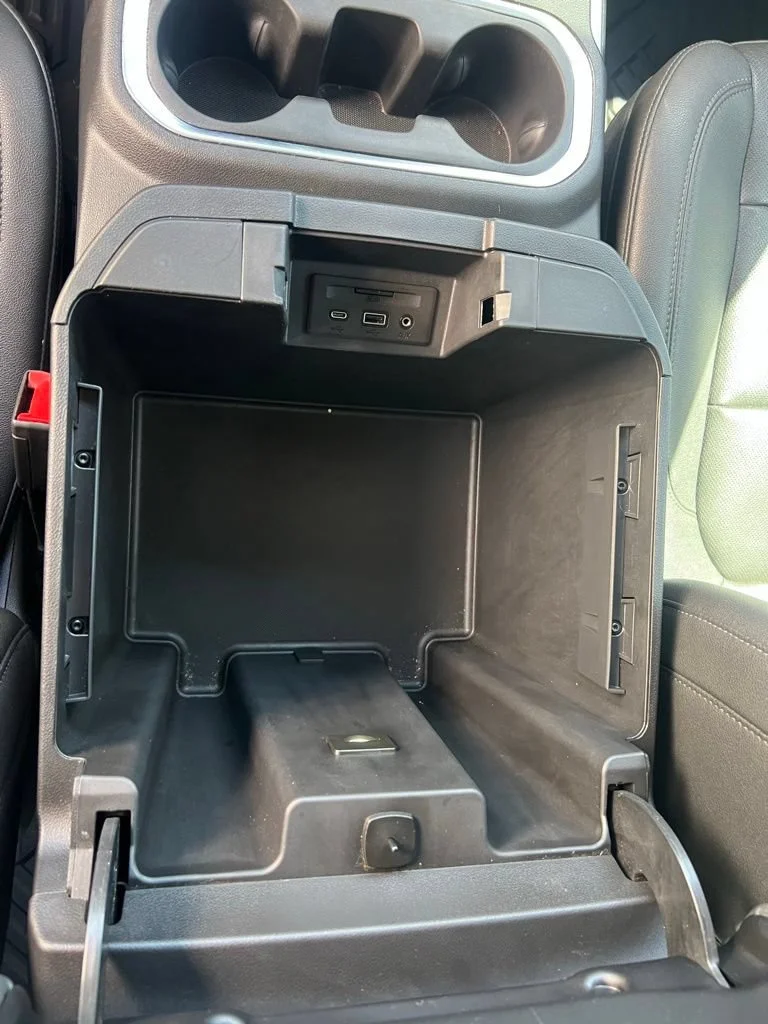 Used 2022 Summit White Chevrolet LTZ image 18