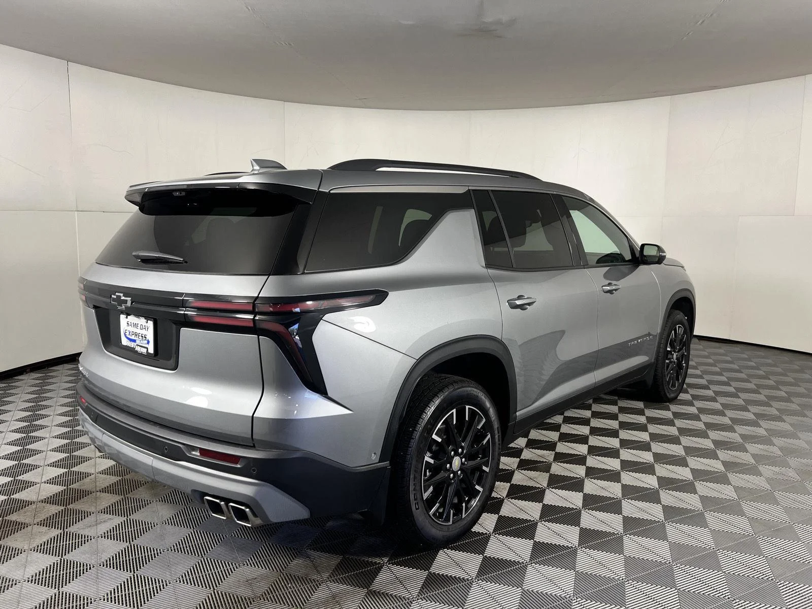 New 2026 Sterling Gray Metallic Chevrolet LT image 7