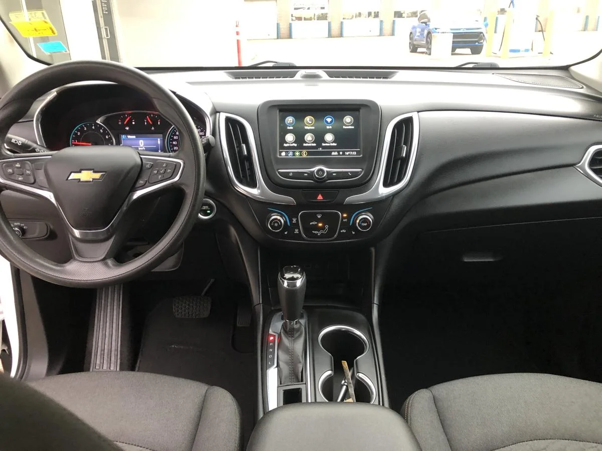 Used 2019 White Chevrolet AWD 4dr LT w/1LT image 16
