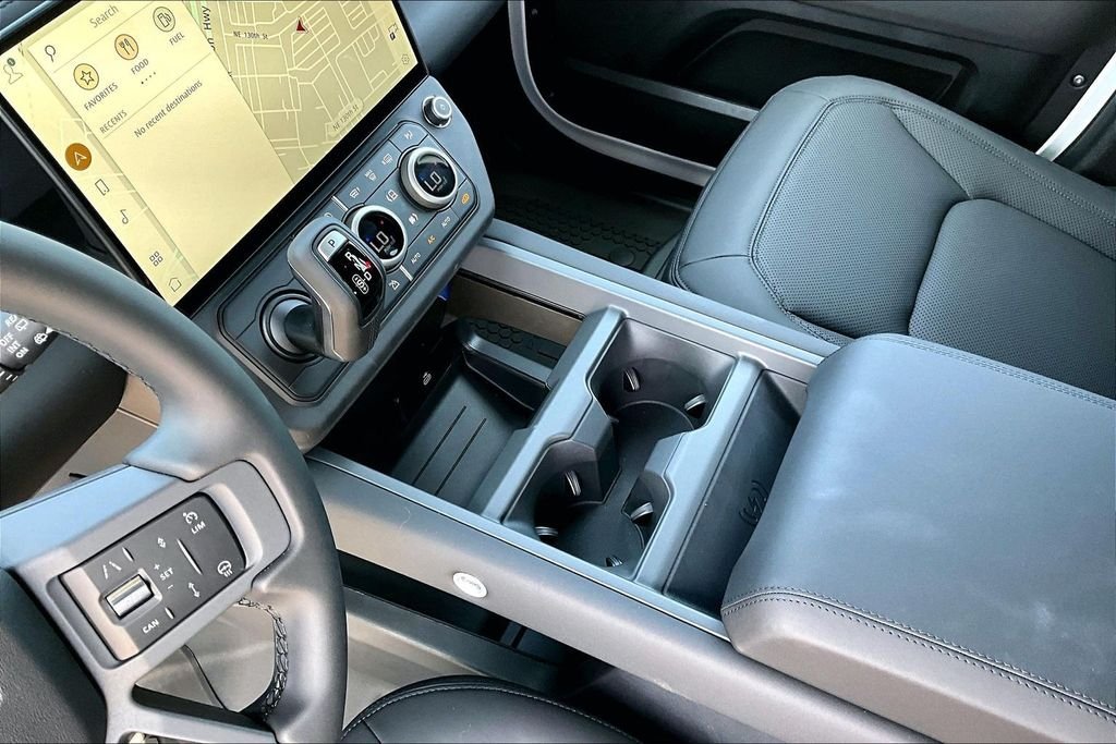 New 2026 Fuji White LAND ROVER S image 8