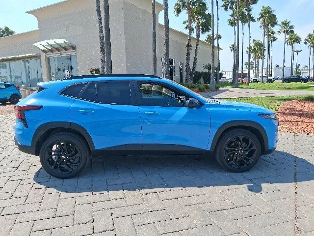 2024 Chevrolet Trax RS - Photo 3