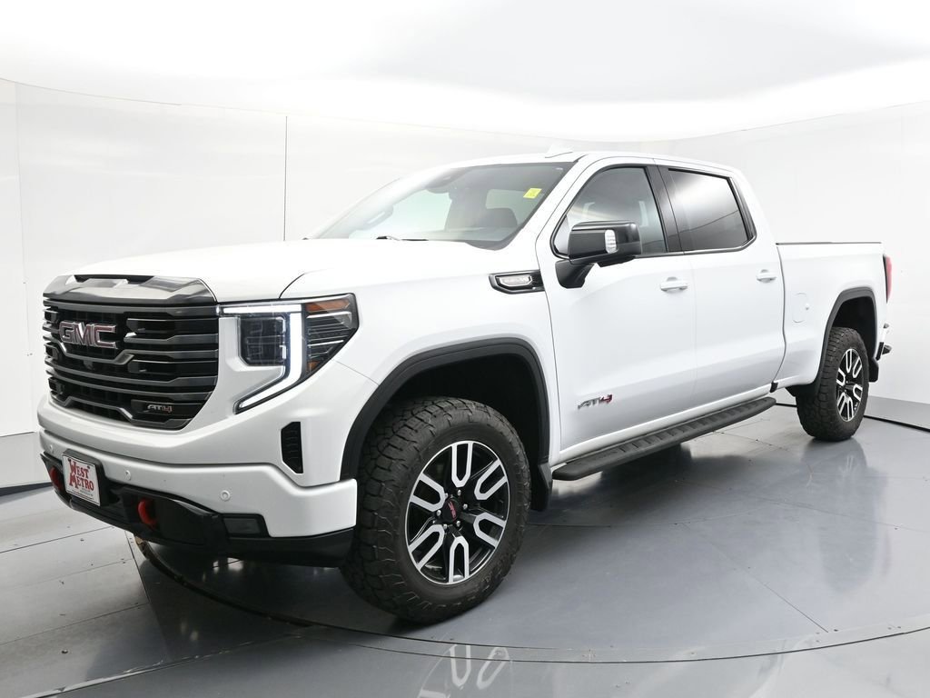 2022 GMC Sierra 4WD Crew Cab Standard Box AT4's photo