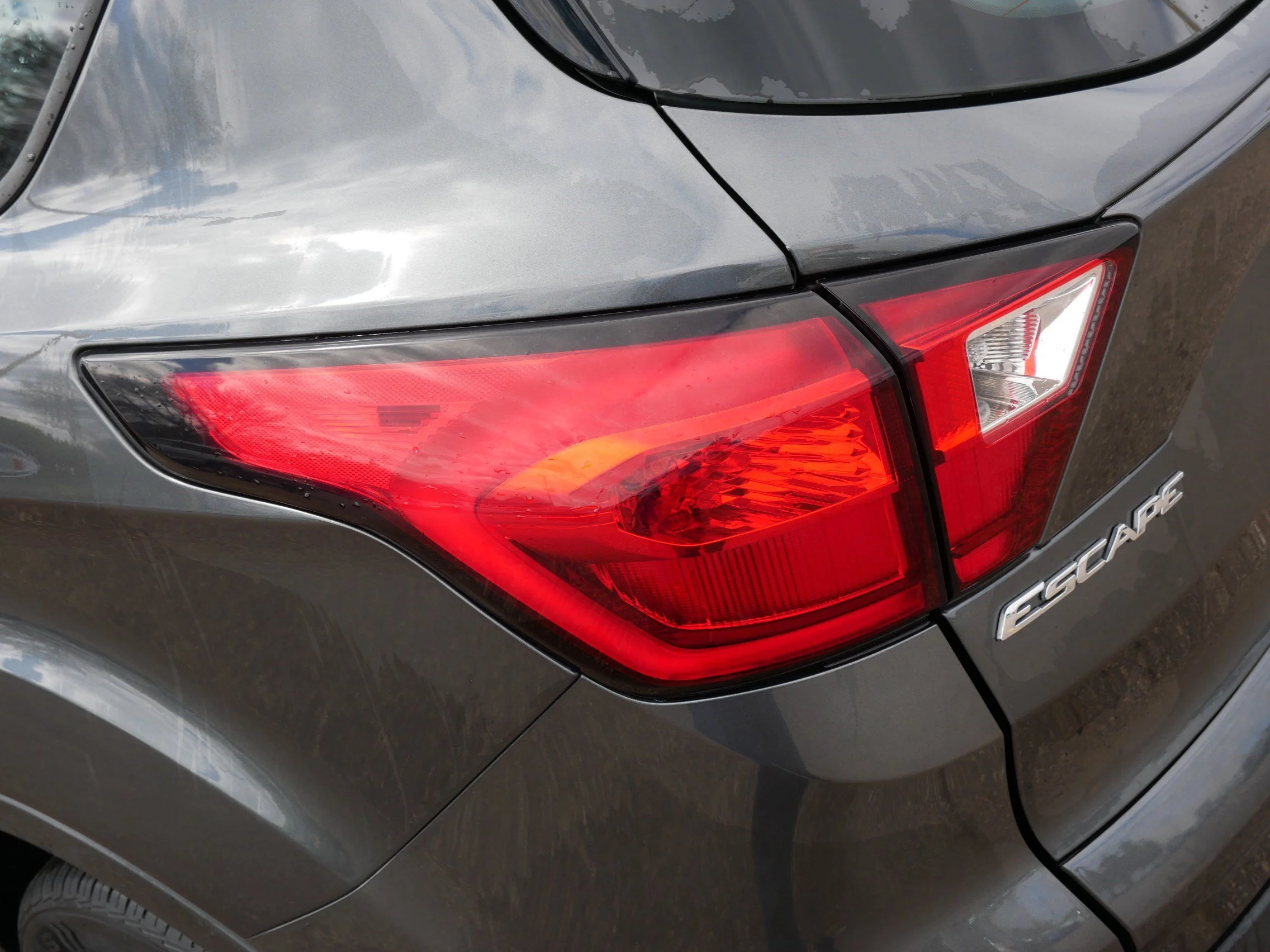 Used 2019 Magnetic Ford S image 17