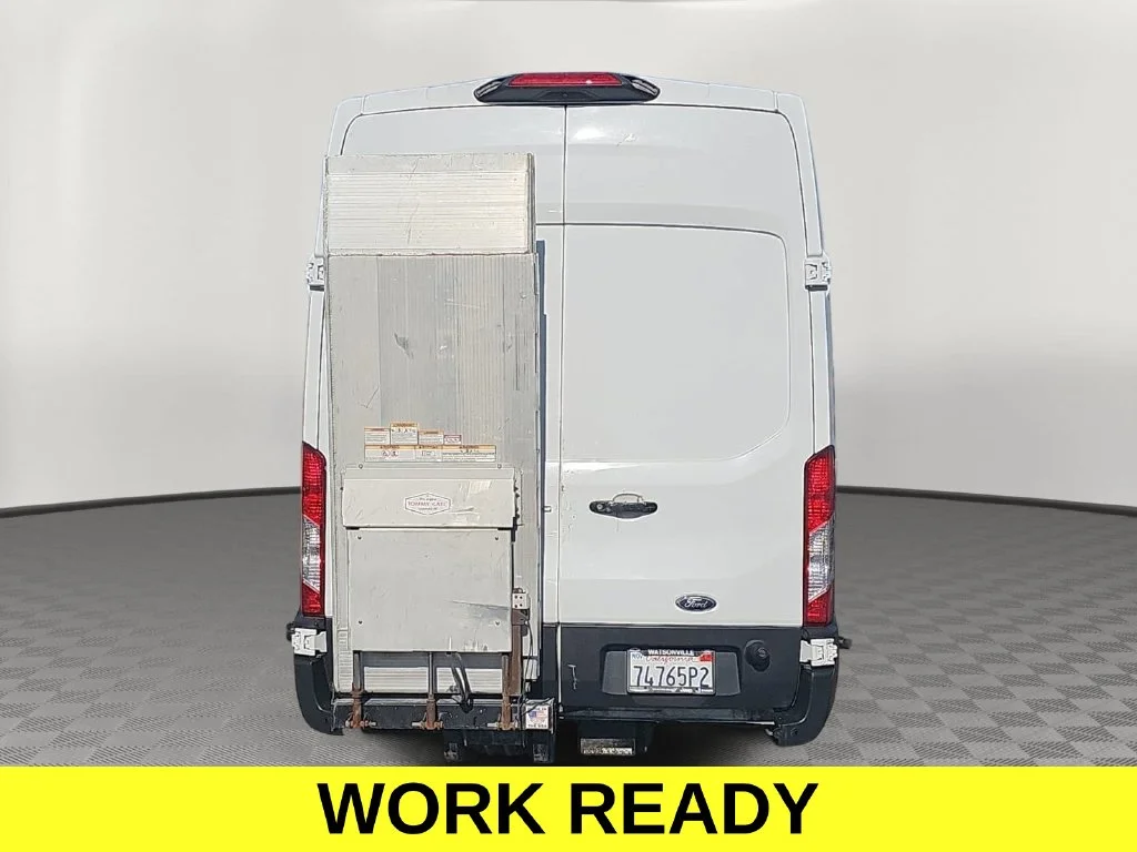 Used 2018 White Ford Base image 4