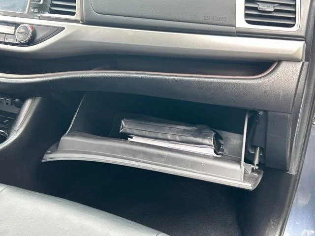 Used 2019 Blue Toyota XLE image 24