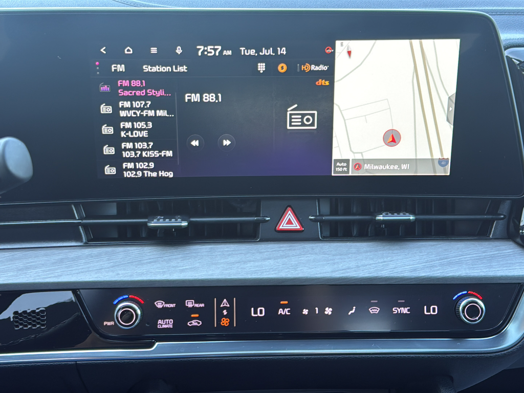 Used 2023 White Kia X-Pro Prestige image 21