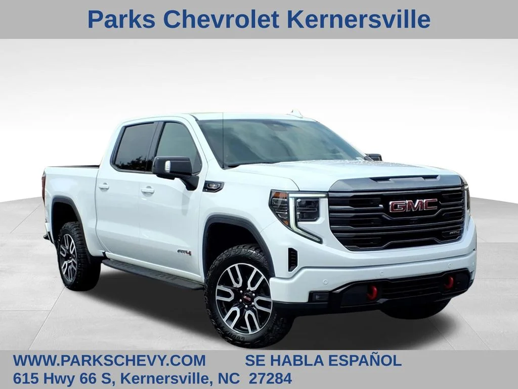 Used 2024 White GMC AT4 image 1