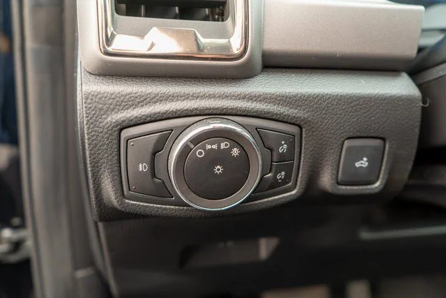 Used 2023 Black Ford XLT image 16