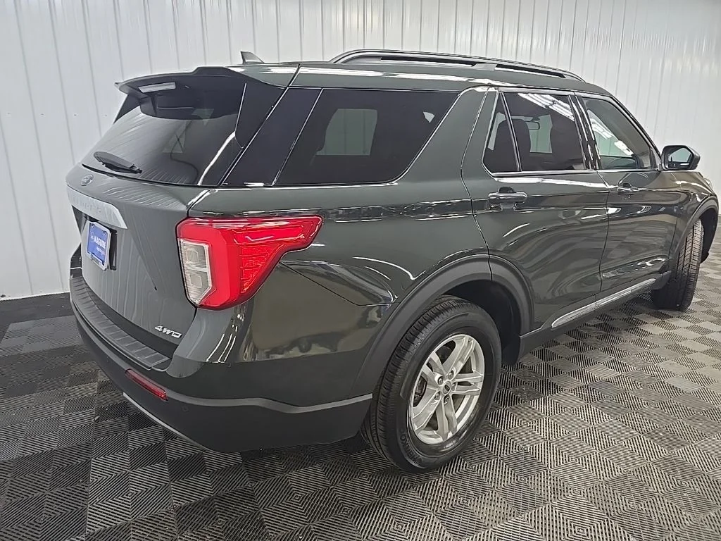 Used 2024 Green Metallic Ford XLT image 15