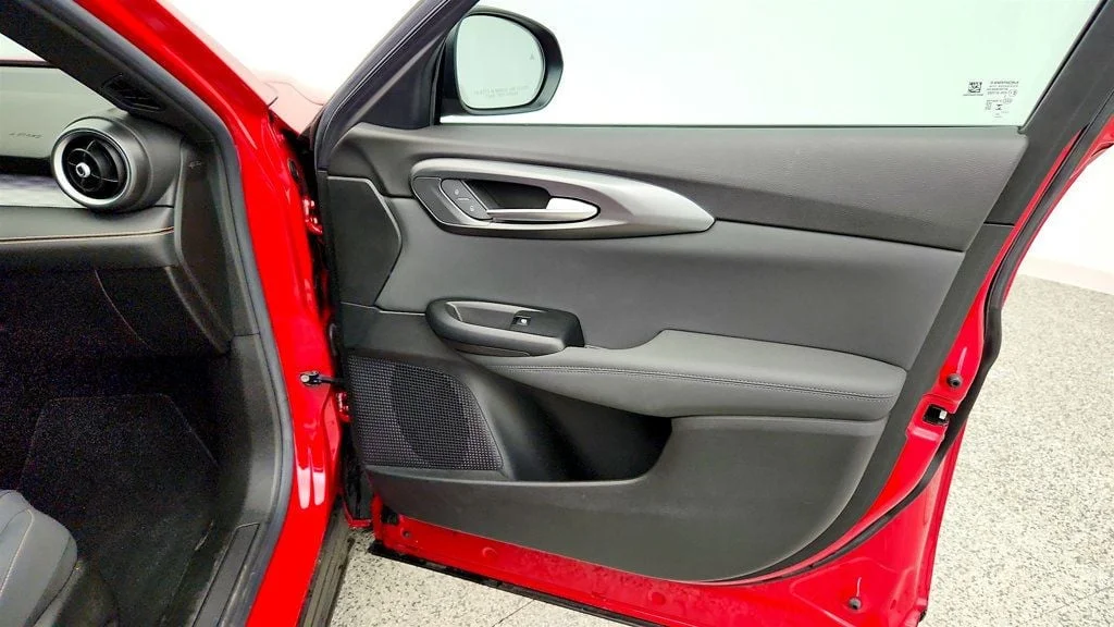 Used 2024 Alfa Rosso Alfa Romeo Ti EAWD w/ Power Moonroof image 25
