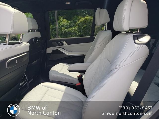 Used 2026 Alpine White BMW xDrive40i image 13