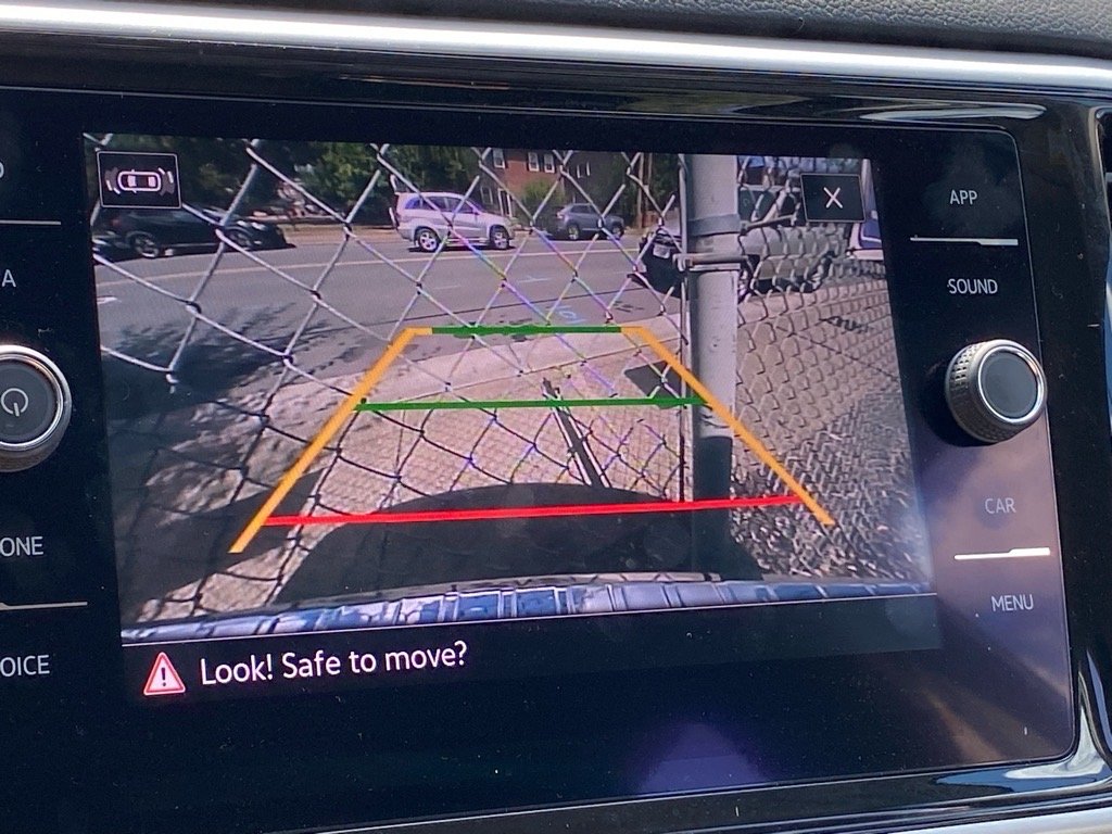 2022 Volkswagen Atlas SE w/Tech - Photo 9