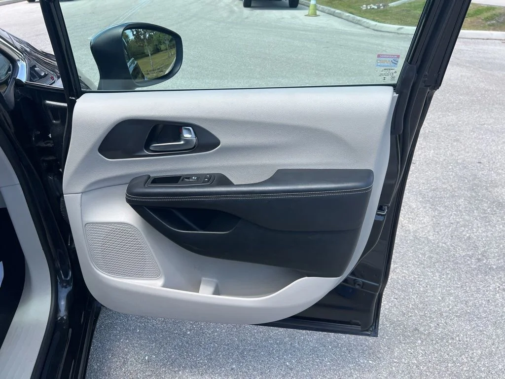 Certified Used 2023 Black Chrysler Touring L image 43