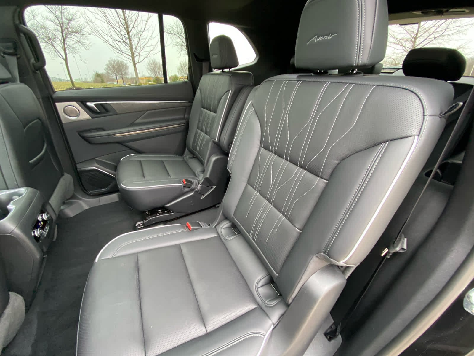 New 2026 Ebony Twilight Metallic Buick Avenir image 29