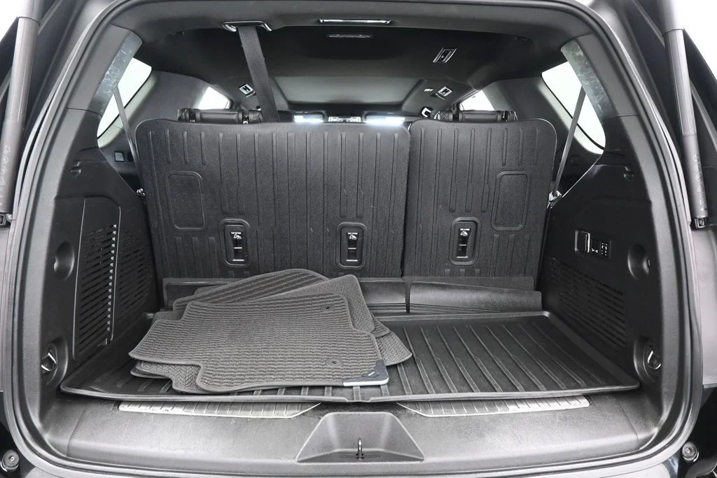 Used 2022 Onyx Black GMC Denali image 44