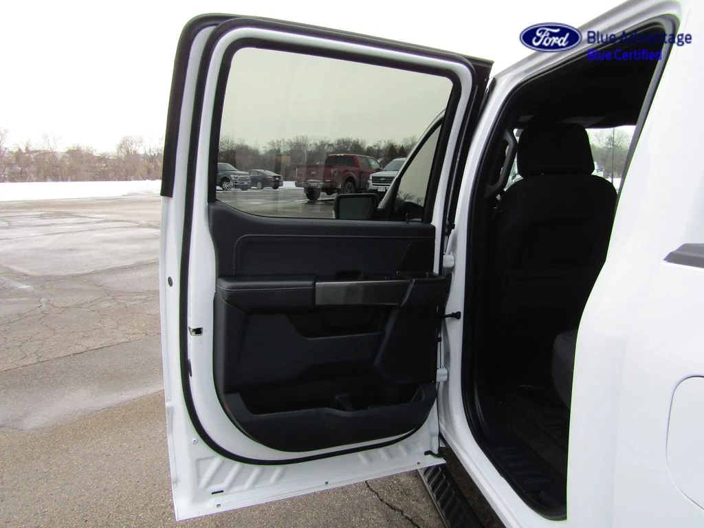 Certified Used 2023 Oxford White Ford XLT image 45